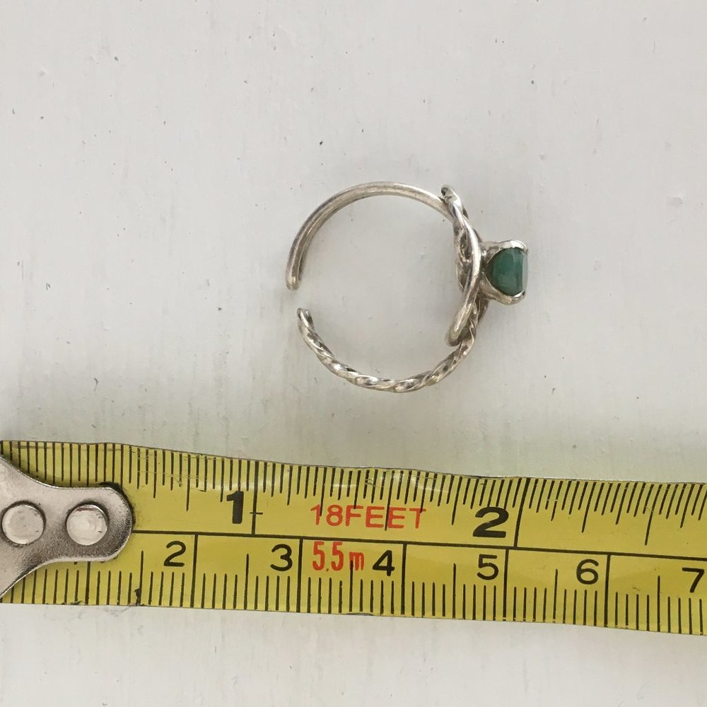 Sterling Silver Adjustable Ring With Raw Emerald. - image 5